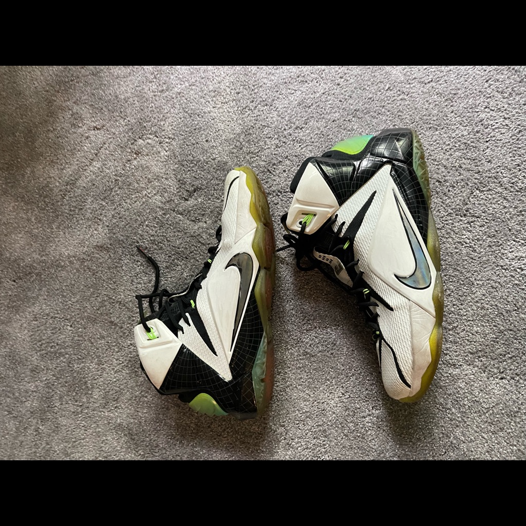 Lebron 12